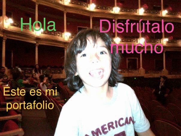 Yo de pequeño. Hola, este es mi portafolio. Disfrútalo mucho.
